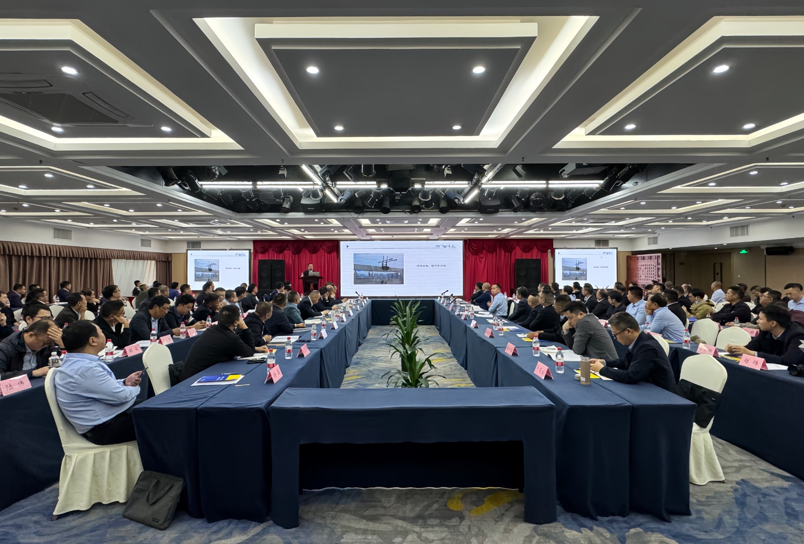 a2f53c26625a00d39bea00a7d67c4e0.jpg a2f53c26625a00d39bea00a7d67c4e0.jpg