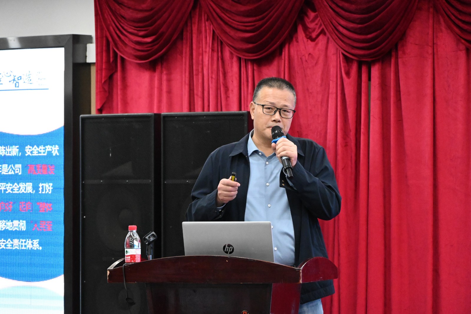 施卫东 (2).JPG 施卫东 (2).JPG