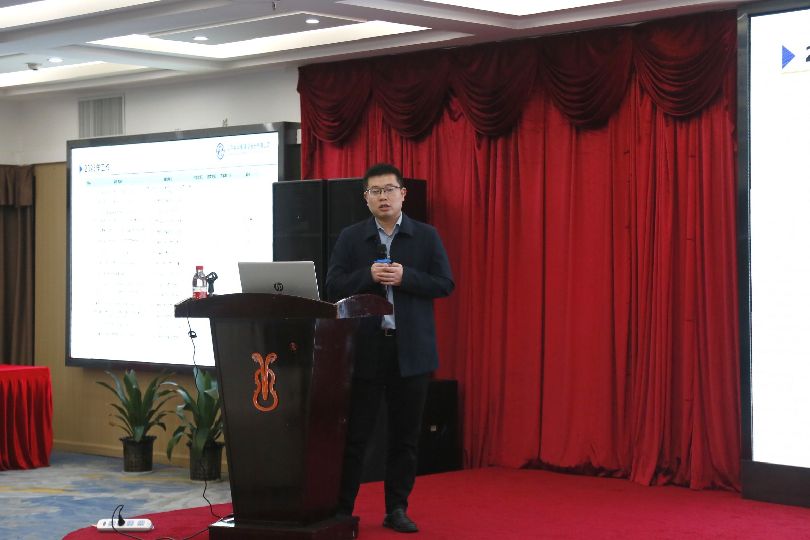 任斌.JPG 任斌.JPG